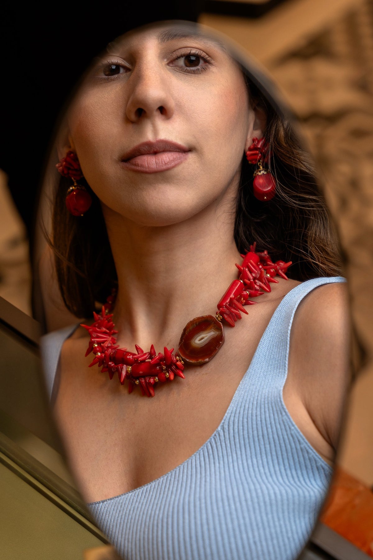 Collar de Coral con Piedra Natural